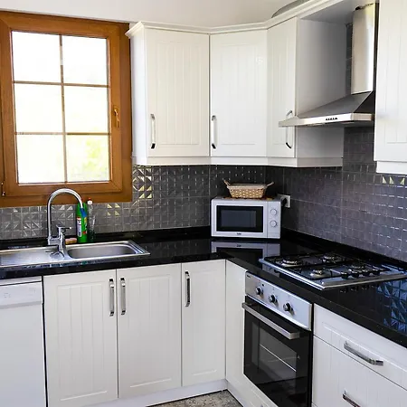 Oludeniz - 4+1 Muhafazakar Villa *