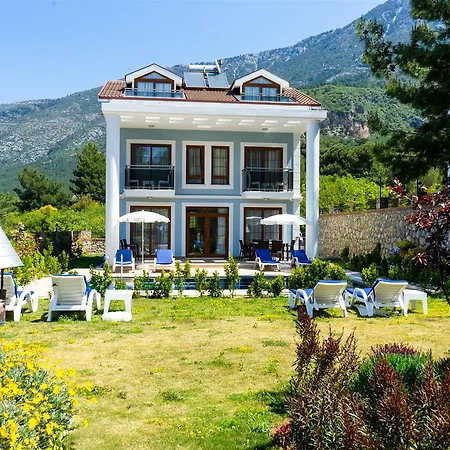 Oludeniz - 4+1 Muhafazakar Villa *